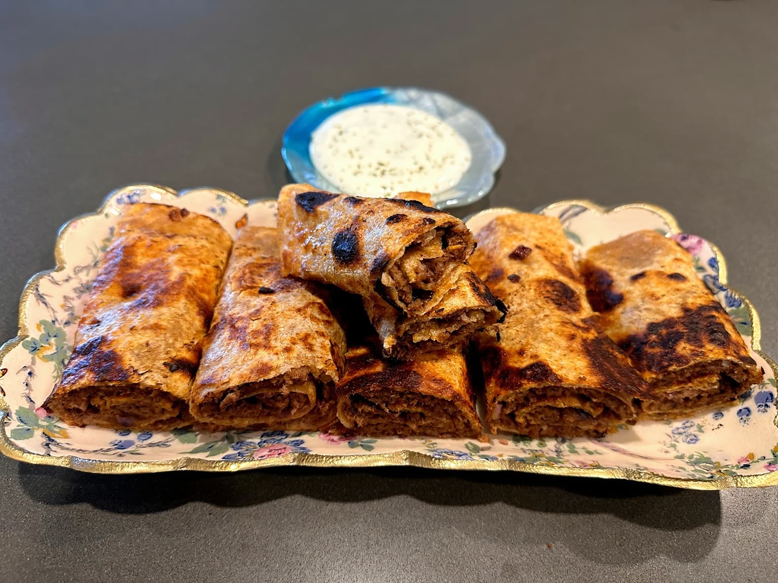 Lahm bi Ajeen (لحم بعجين) Pan Style